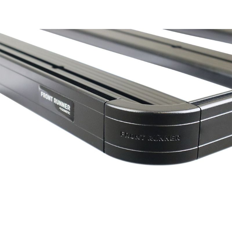 Front Runner Land Rover Range Rover Sport L320 (2005-2013) Slimline II Roof Rack Kit Close up of corner