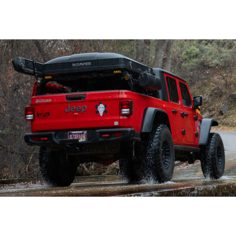 Jeep Gladiator SHIPROCK Mid Rack System MIDRACK TUWA PRO®️ rear corner view installed with gear on road