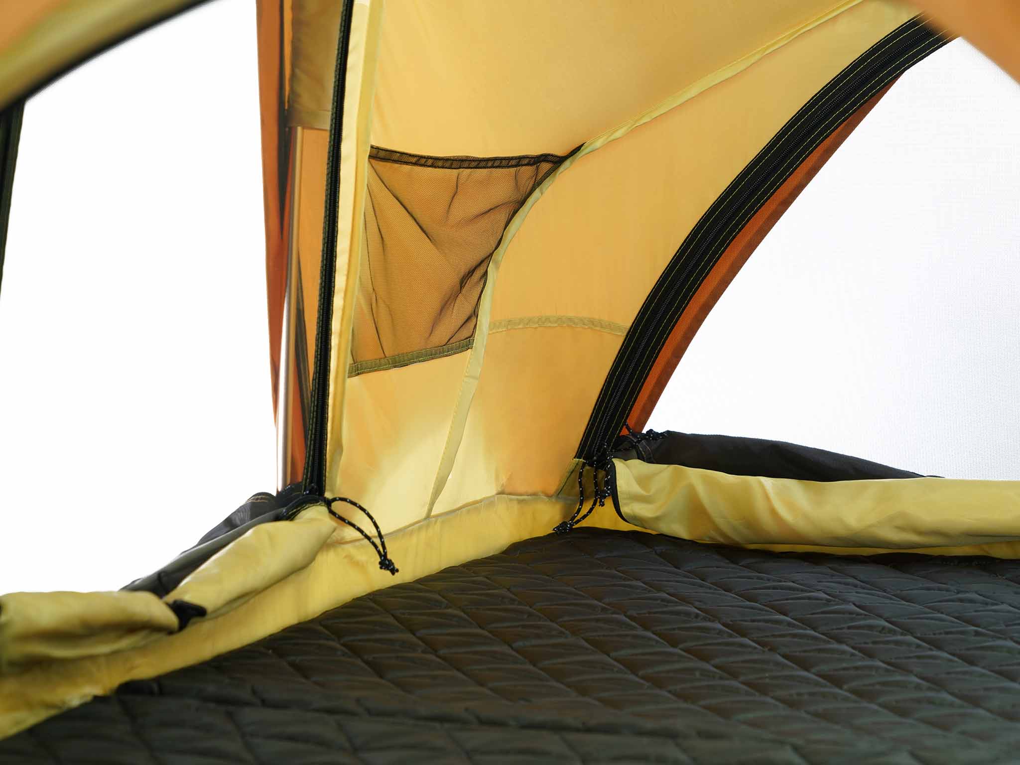 Rev Tent mattress detail DESERT Color interior